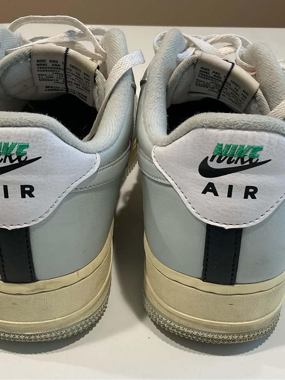 🌼🌼Nike AIR Men’s Authentic All Leather Shoes, Size 11 US